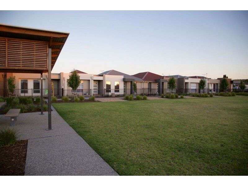 9 Shore Lane, Woodcroft SA 5162