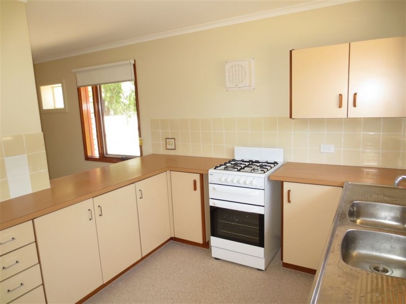 9 Birchenough Road, Huntfield Heights SA 5163