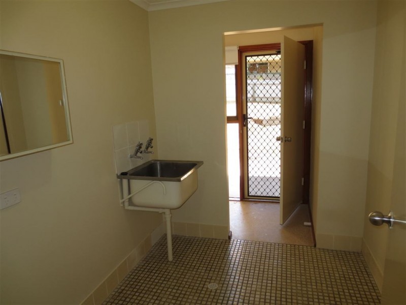 9 Birchenough Road, Huntfield Heights SA 5163