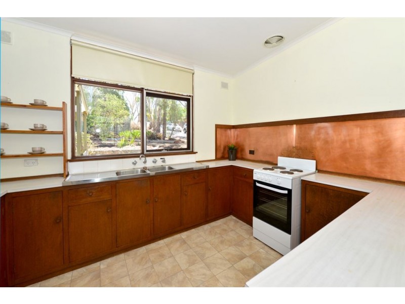 2 Ewers Avenue, Coromandel Valley SA 5051