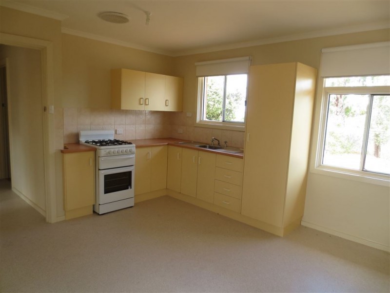 16 Andrew Street, Christie Downs SA 5164