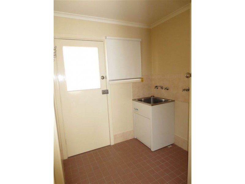 16 Andrew Street, Christie Downs SA 5164