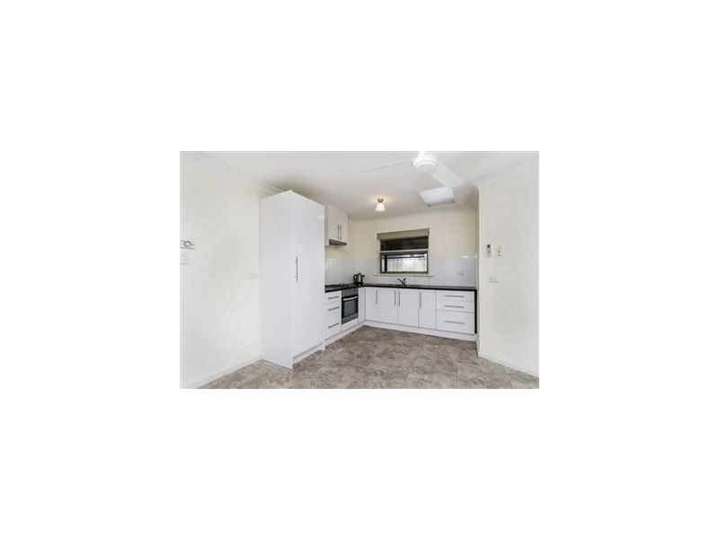 34 Liza Road, Happy Valley SA 5159