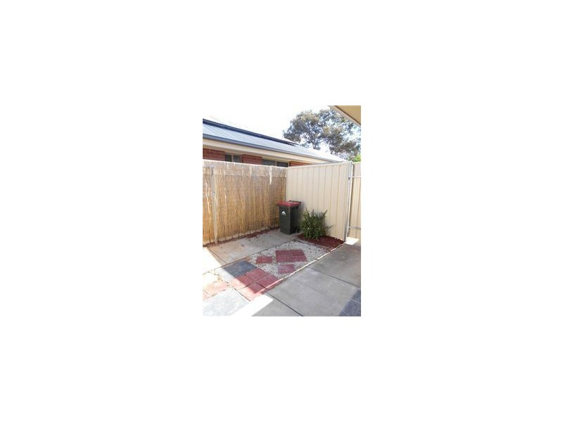 2/9 Kelvin Road, Warradale SA 5046
