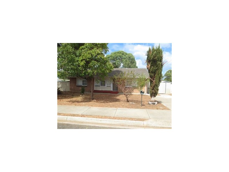 16 Andrew Street, Christie Downs SA 5164