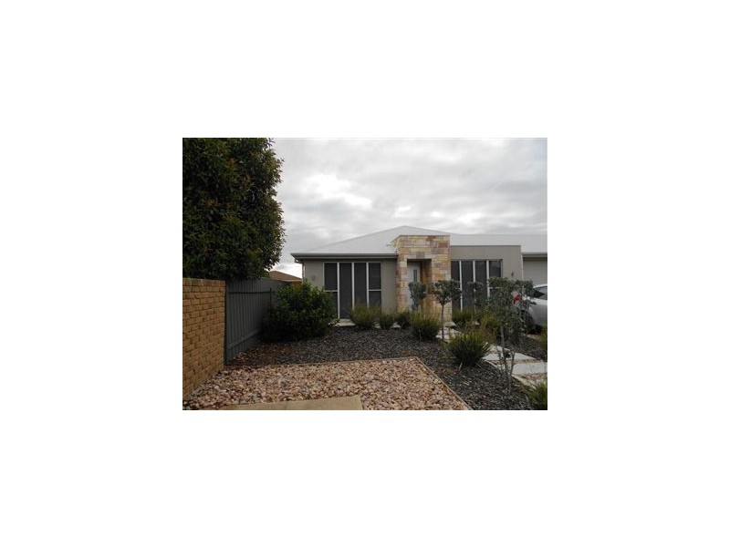 8 Cook Crescent, Warradale SA 5046