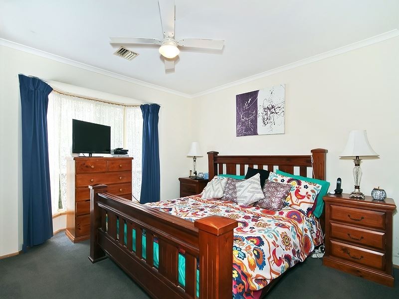 16 Middlebrook Court, Woodcroft SA 5162