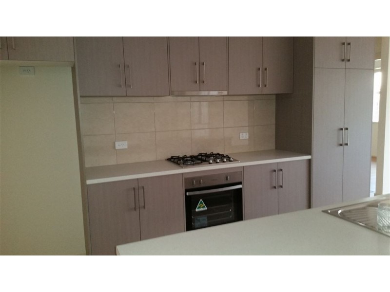 22 Sunrise Drive, Woodcroft SA 5162