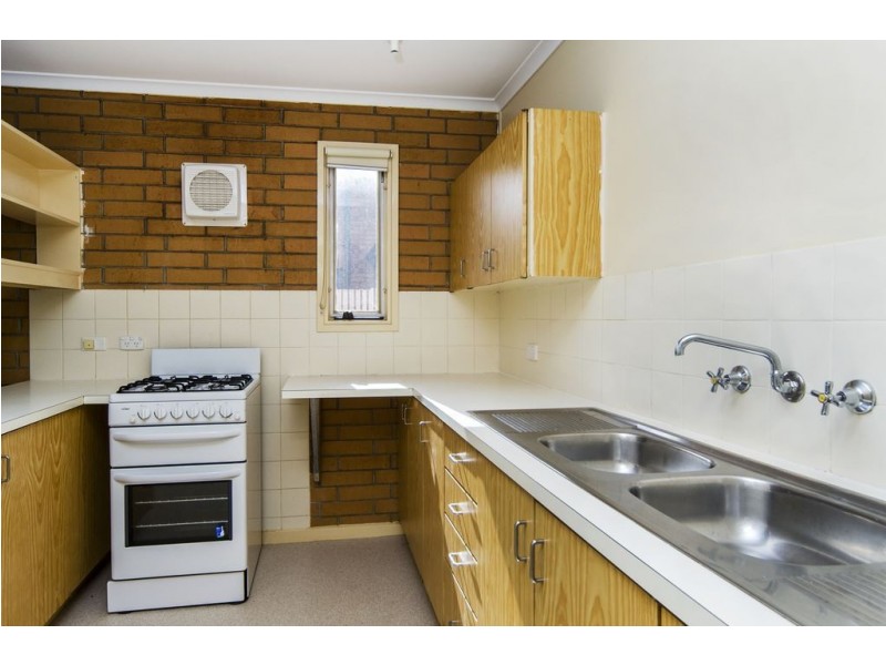 2 Bogart Court, Christie Downs SA 5164