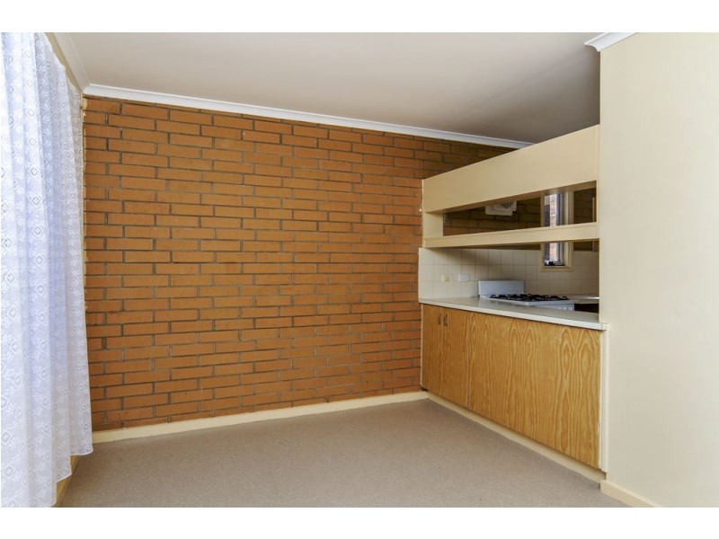 2 Bogart Court, Christie Downs SA 5164