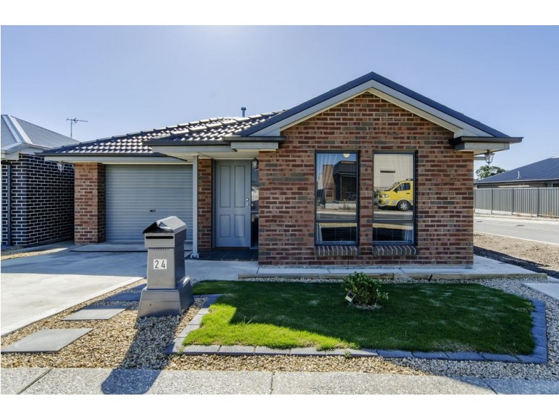 24 Orbit Court, Woodcroft SA 5162