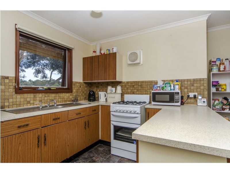 22 Buenavista Crescent, Hackham West SA 5163