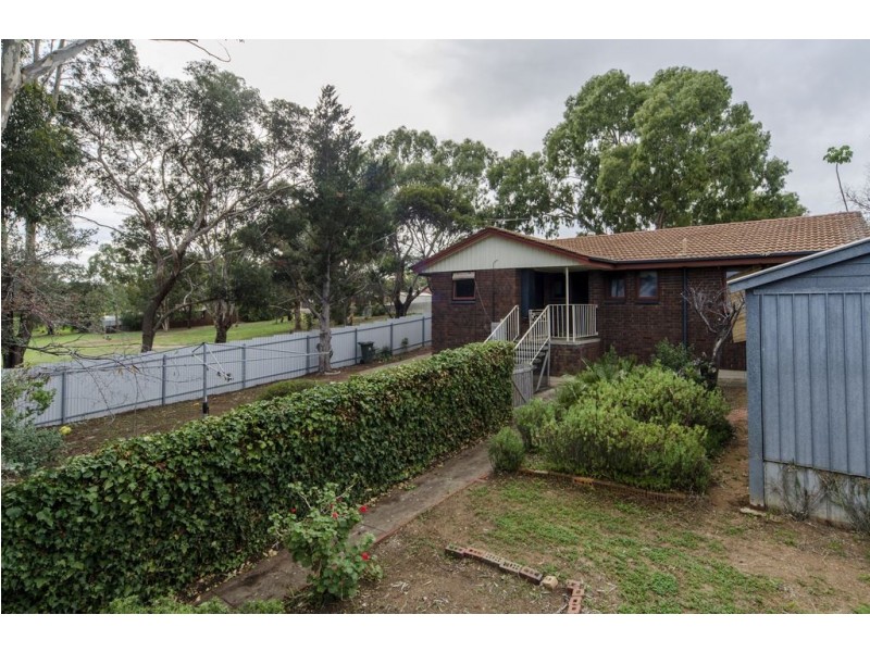 22 Buenavista Crescent, Hackham West SA 5163