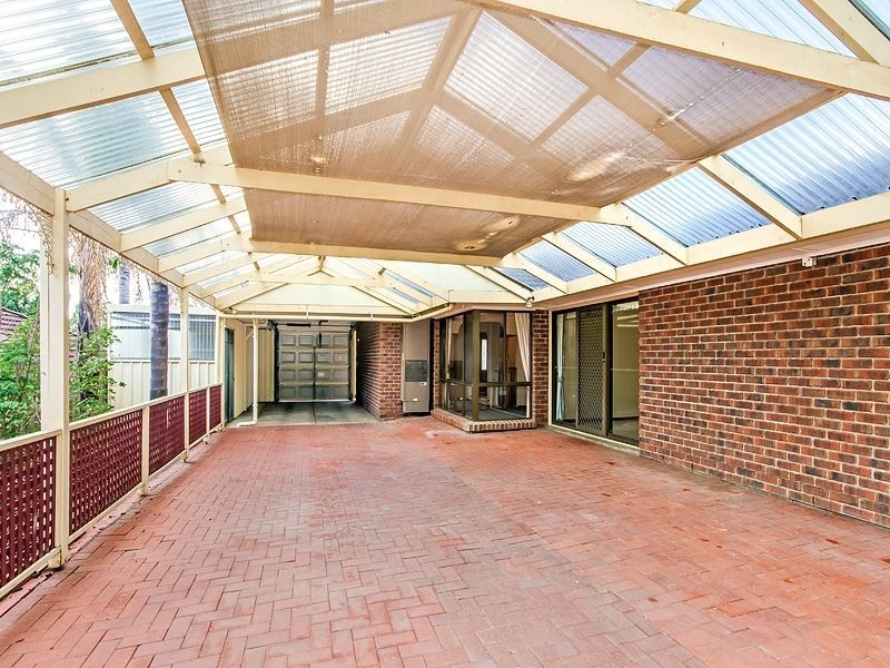 8 Farnsworth Drive, Morphett Vale SA 5162