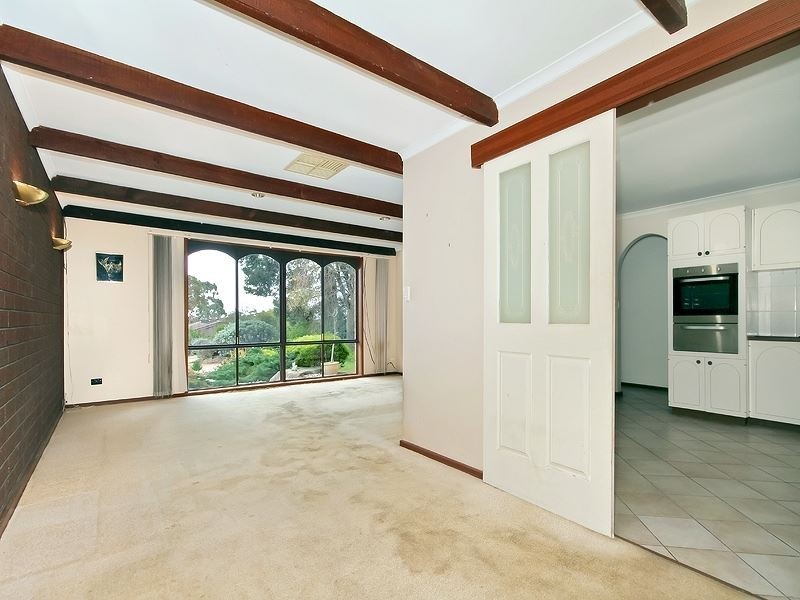 33 Kurnabinna Terrace, Hallett Cove SA 5158