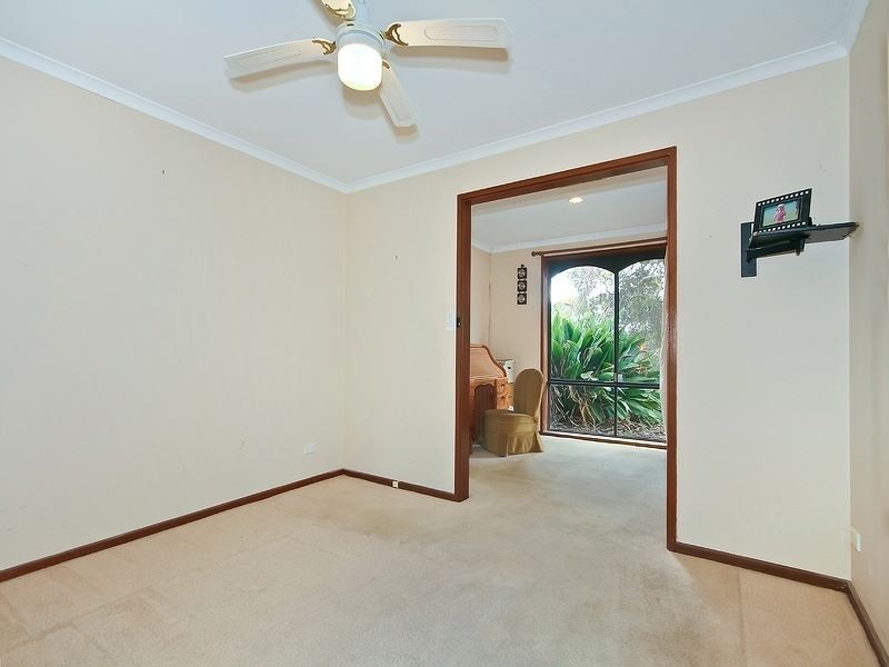 33 Kurnabinna Terrace, Hallett Cove SA 5158