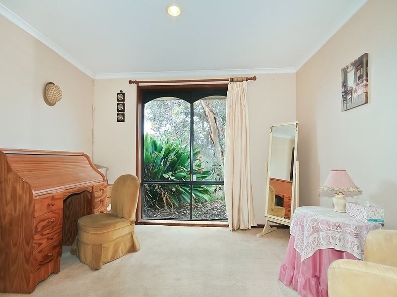 33 Kurnabinna Terrace, Hallett Cove SA 5158