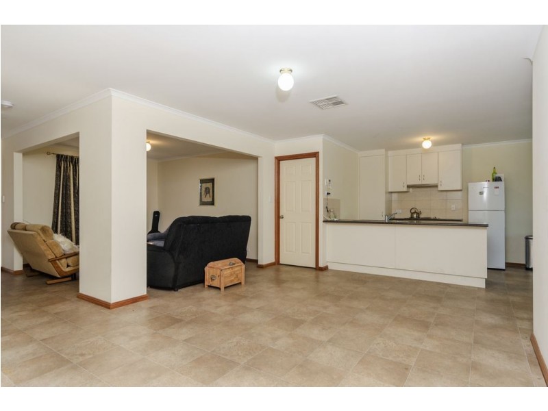 1A Robertson Street, Christies Beach SA 5165