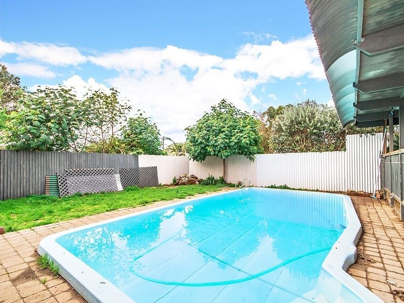 4 James Street, Morphett Vale SA 5162