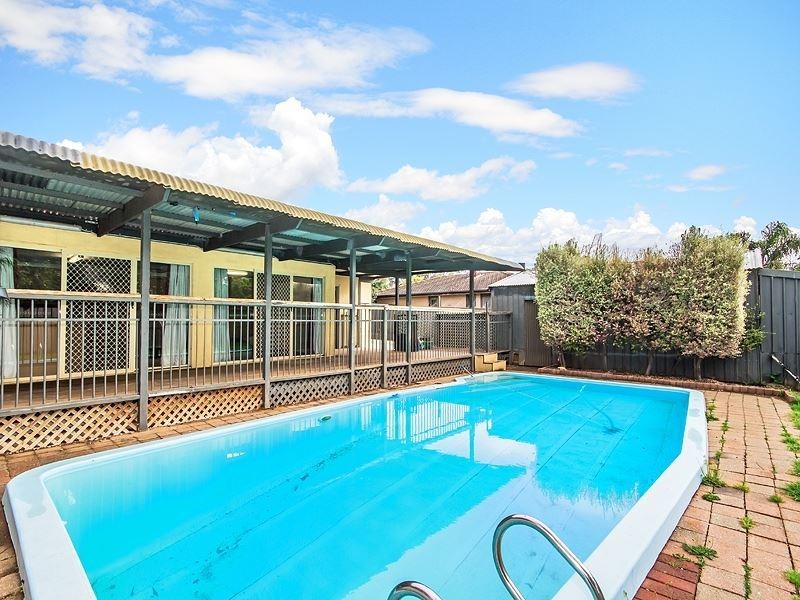 4 James Street, Morphett Vale SA 5162