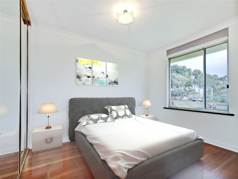 28 Sunningdale Drive, Christie Downs SA 5164