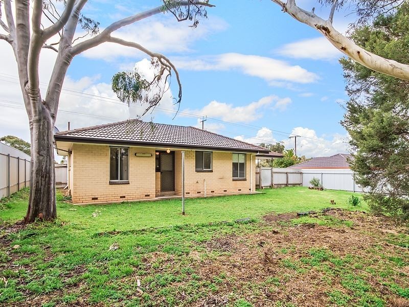 28 Sunningdale Drive, Christie Downs SA 5164