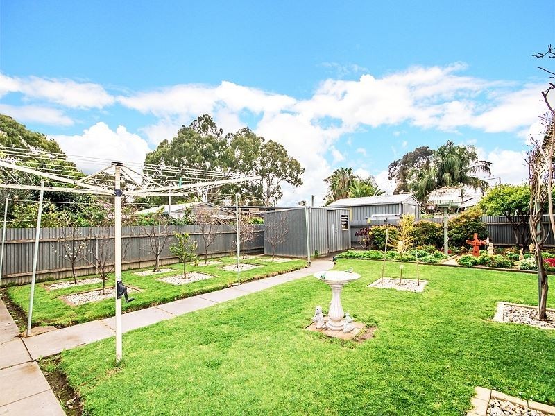 21 Marie Avenue, Morphett Vale SA 5162