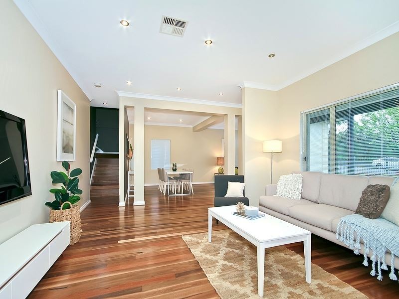 69 Collins Parade, Hackham SA 5163