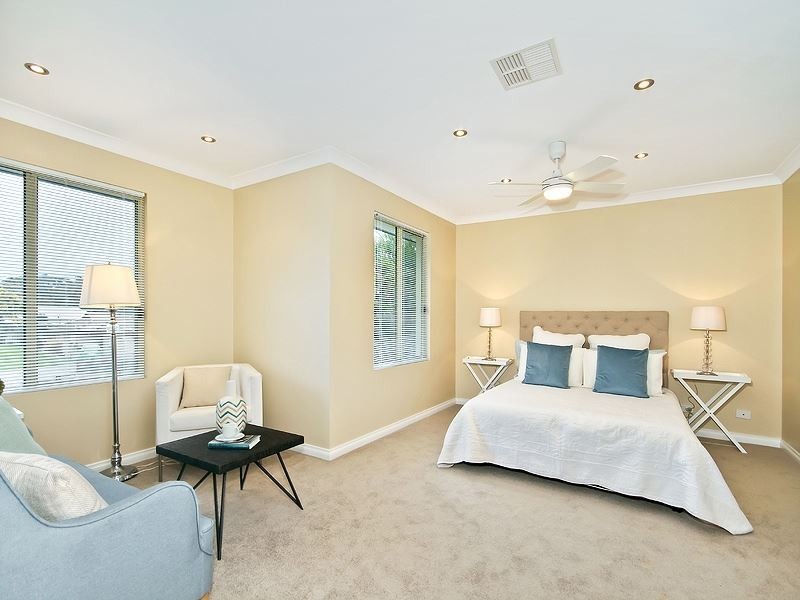 69 Collins Parade, Hackham SA 5163