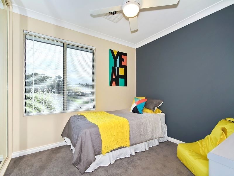 69 Collins Parade, Hackham SA 5163