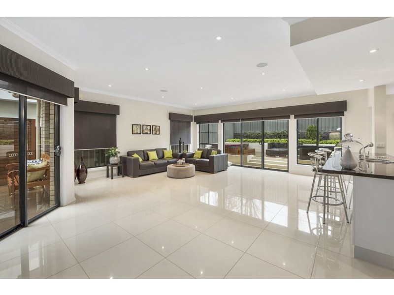 16 Woods View, Craigburn Farm SA 5051