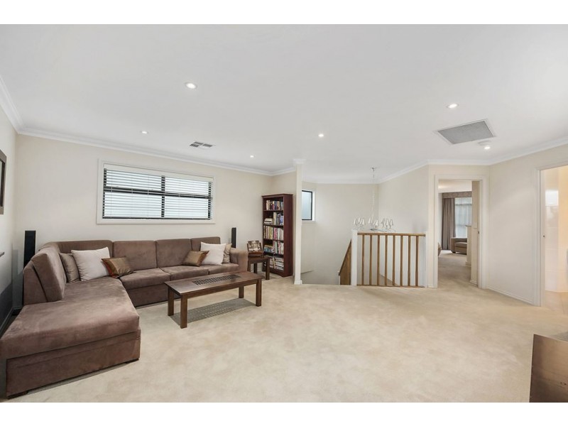 16 Woods View, Craigburn Farm SA 5051