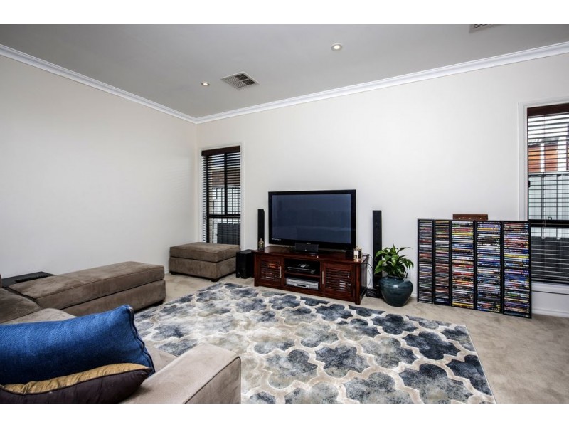 16 Woods View, Craigburn Farm SA 5051