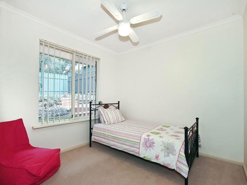 35 Horseshoe Drive, Woodcroft SA 5162