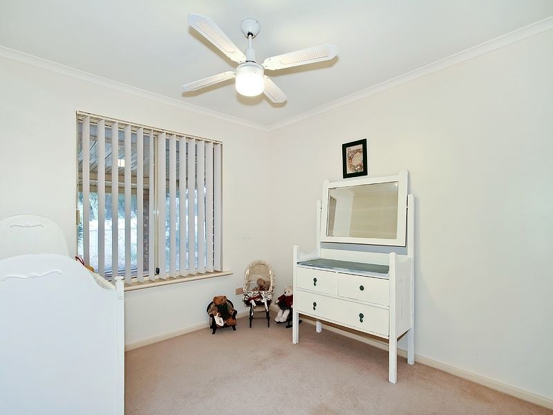 35 Horseshoe Drive, Woodcroft SA 5162