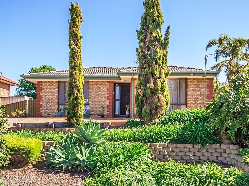 27 Roopena Street, O’sullivan Beach SA 5166