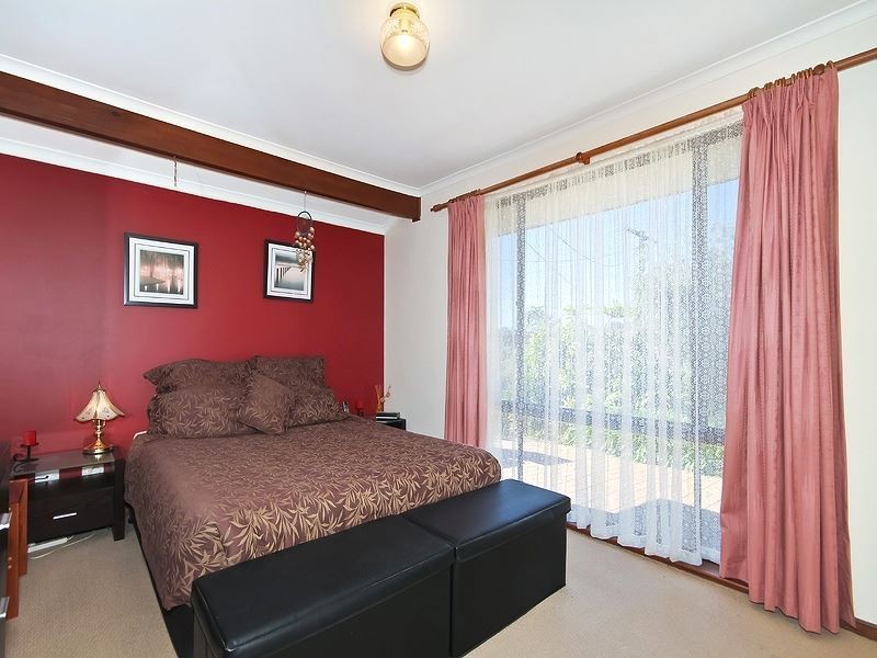 27 Roopena Street, O’sullivan Beach SA 5166