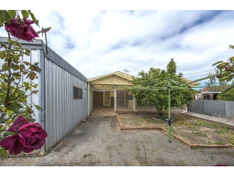 5 Ellis Avenue, Morphett Vale SA 5162