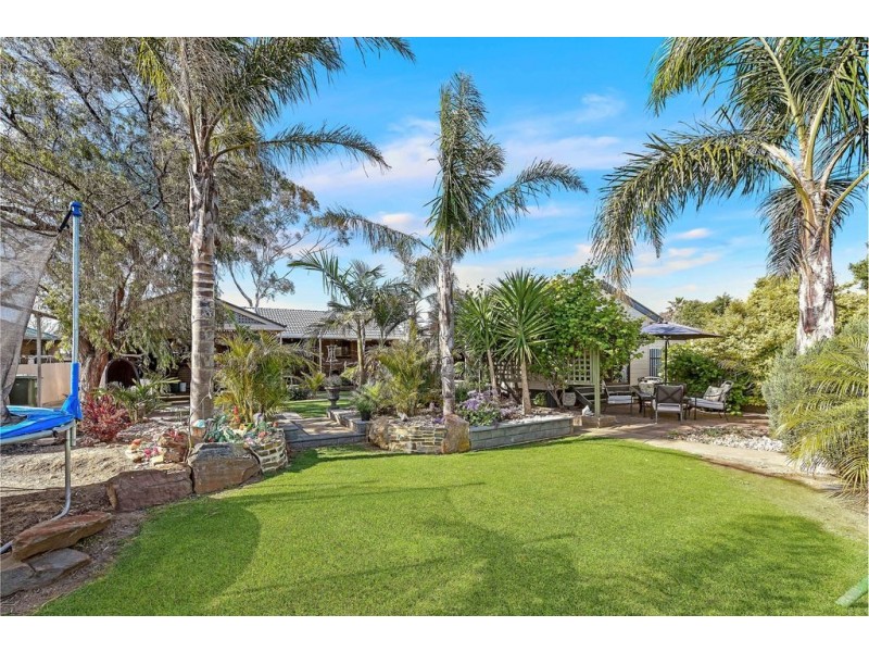 30 Baden Terrace, O’sullivan Beach SA 5166