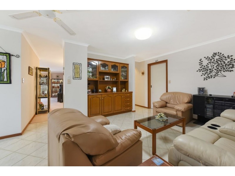 6 Valley View Drive, Mclaren Vale SA 5171