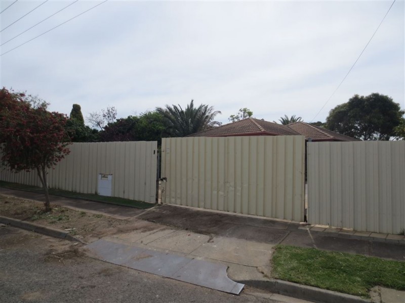 10 Antony Street, Christie Downs SA 5164