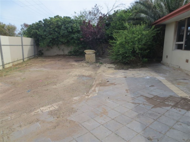 10 Antony Street, Christie Downs SA 5164