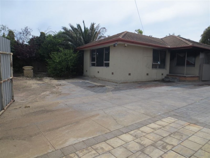 10 Antony Street, Christie Downs SA 5164