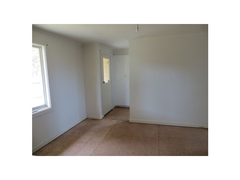 8 Eugene Crescent, Christie Downs SA 5164