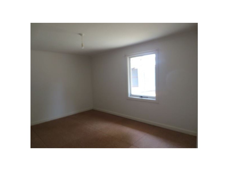 8 Eugene Crescent, Christie Downs SA 5164