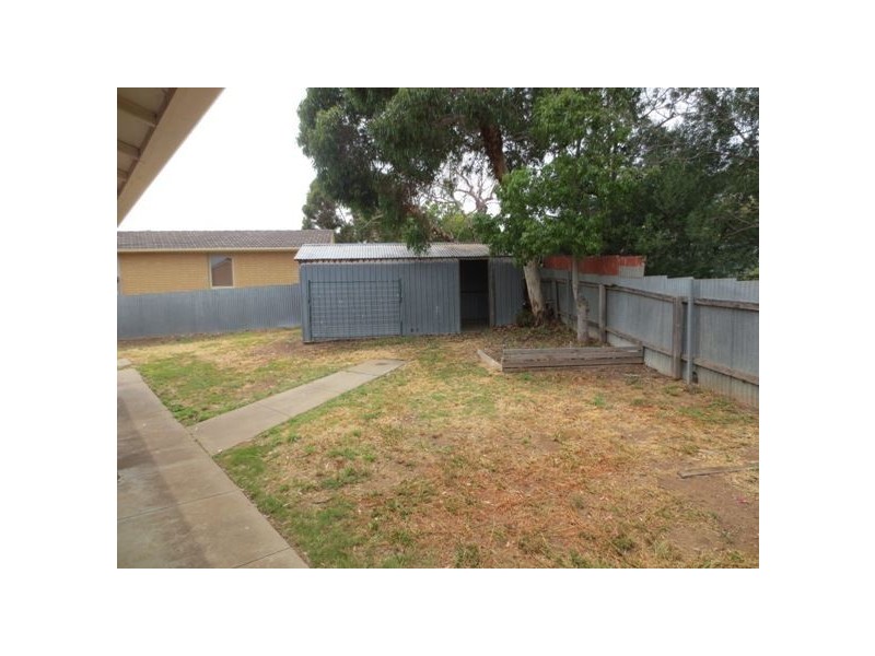 8 Eugene Crescent, Christie Downs SA 5164