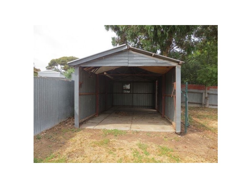 8 Eugene Crescent, Christie Downs SA 5164