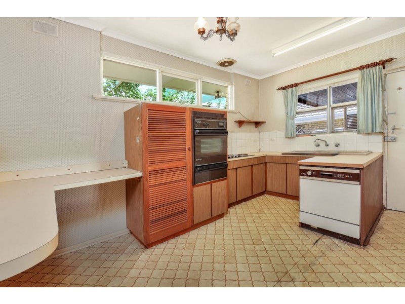 11 Hinkley Road, Morphett Vale SA 5162