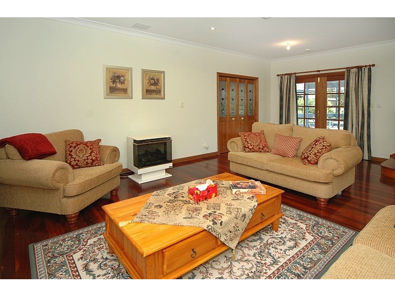 33 Trim Crescent, Old Noarlunga SA 5168