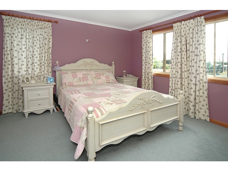 33 Trim Crescent, Old Noarlunga SA 5168